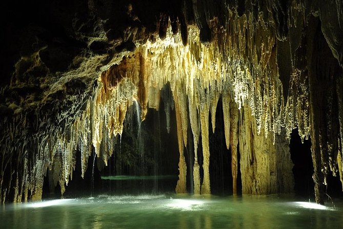 Full-Day Tulum Expedition and Rio Secreto Adventure - Tulum: Maya walls above the Caribbean