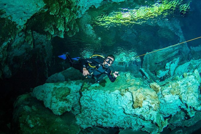Go for 2 dives in cenote Dos ojos for certified divers - One tank per route, with a real break between them