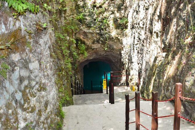 Guided Tour to Chichen Itza Cenote and Valladolid - Buffet lunch, craft shopping, and the sales-stop question