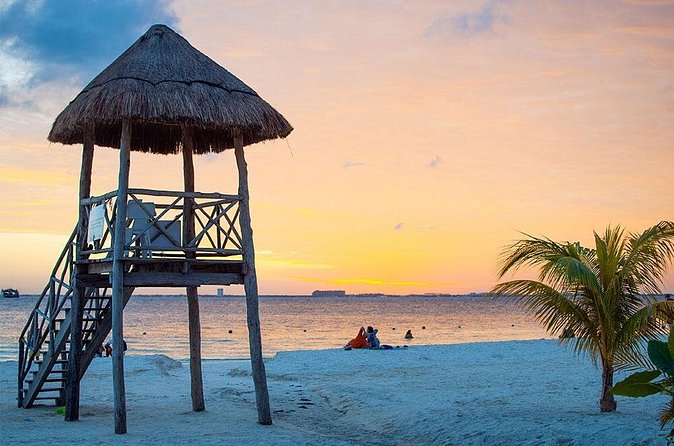 Isla Mujeres Deluxe (boat, Snorkeling, Free Time At Isla Mujeres Downtown-food) - How private service changes the experience
