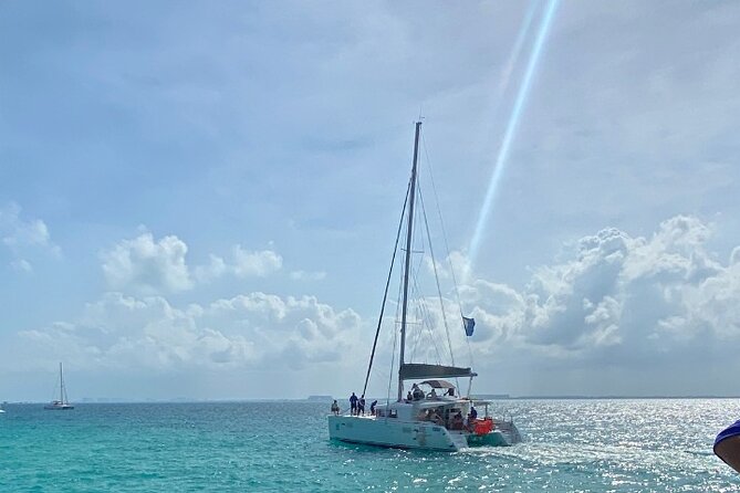 Isla Mujeres on luxury catamaran with snorkel, open bar and lunch - Key points to know before booking