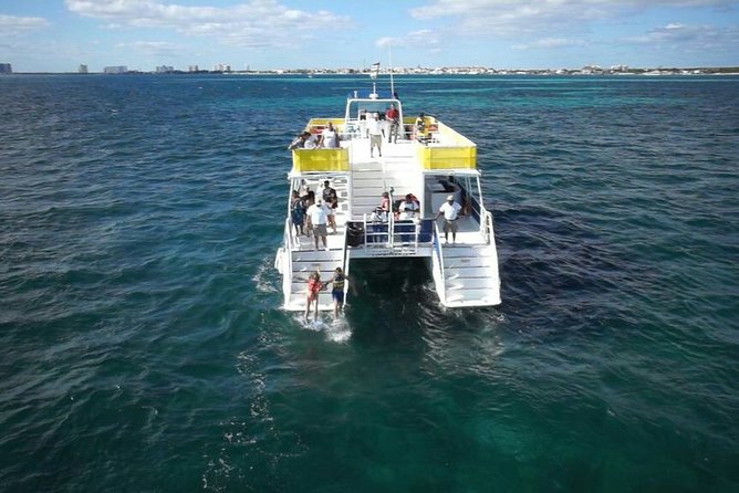 Isla Mujeres Unlimited! Fun & Party with transportation - Who will enjoy this Isla Mujeres trip