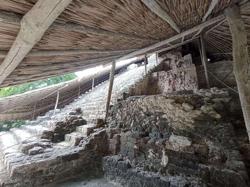 Kohunlich: Temple of the Sun with Professional Native Guides - Walking into the palm forest