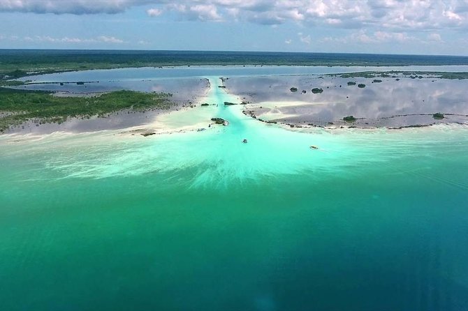 Lovely Bacalar - Seeing the Seven Colors Lagoon by boat
