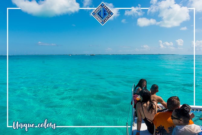 Luxury Catamaran tour to isla mujeres with transportation from Tulum - Exploring Isla Mujeres town