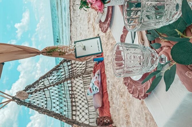 Luxury picnic on the beach - Daytime lunch or sunset session