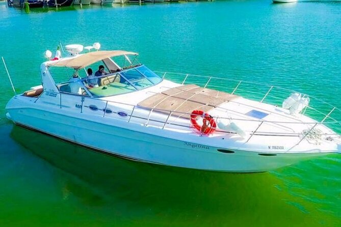 Luxury Private Yacht Rental by the Turquoise Waters of the Caribbean. - Key points to know before booking