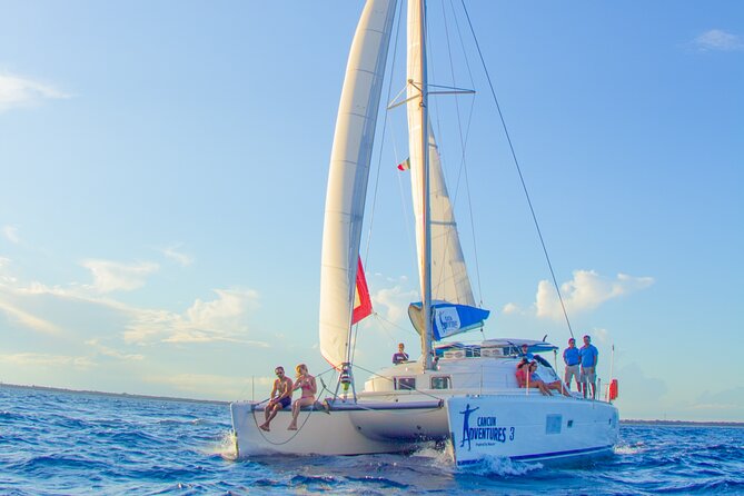 Luxury Sailing Experience to Isla Mujeres with Lunch & Open Bar - Snorkeling at the Museo Subacuático de Arte
