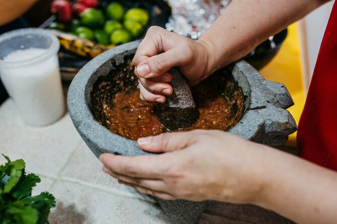 Playa del Carmen: Mexican Cooking Class - Cocktails, appetizers, and the optional format