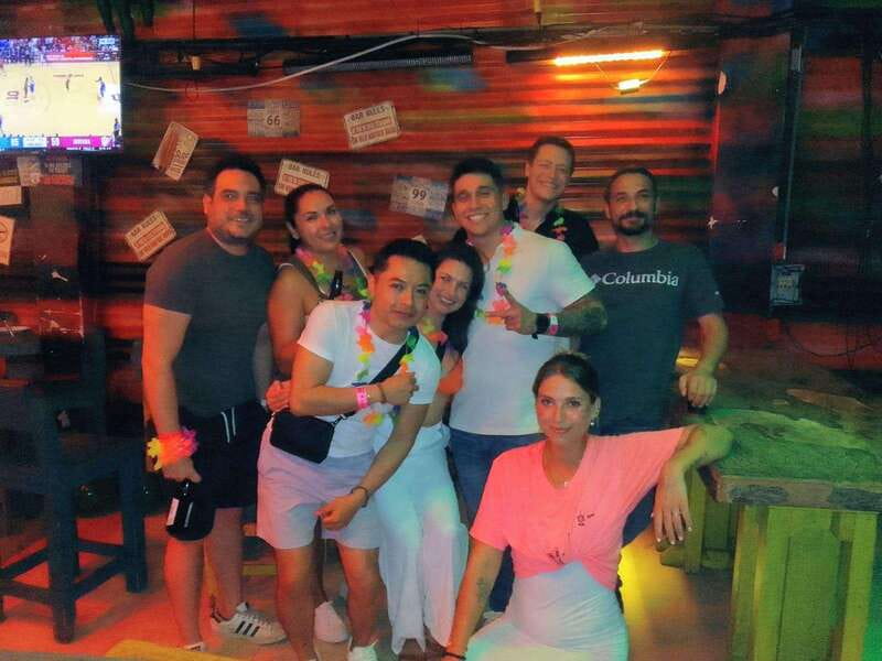 Playa del Carmen: Social Pubcrawl, meet fellow travelers - How the social side affects the experience