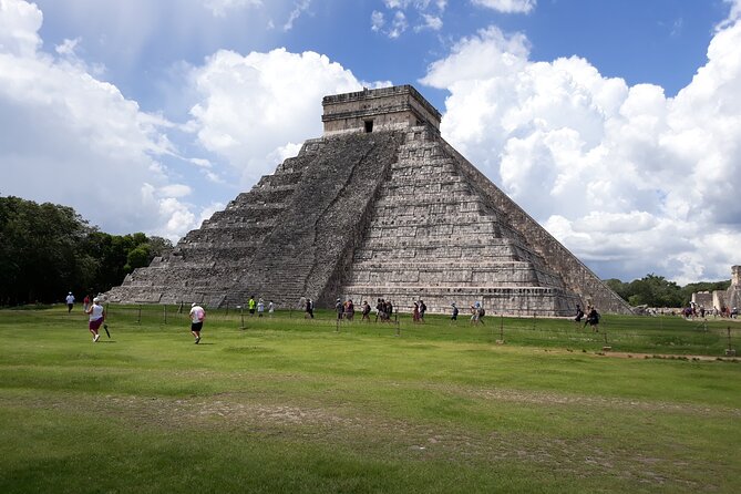 Playa del Carmen to Chichen-Itza up to 13 pax - Private Transfer - The drivers and communication