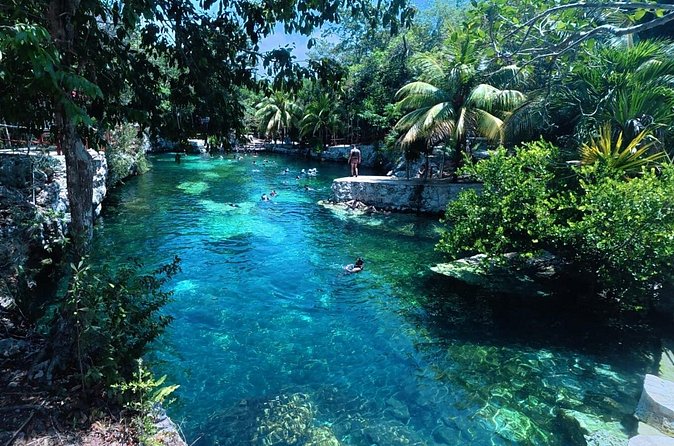 Private Cenotes Adventure in Tulum - Tacos, aguas frescas, and the post-swim meal