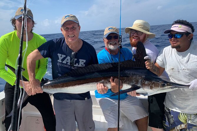 Private Fishing Tour in Yacht Playa del Carmen - Why the private format matters on a four-hour charter