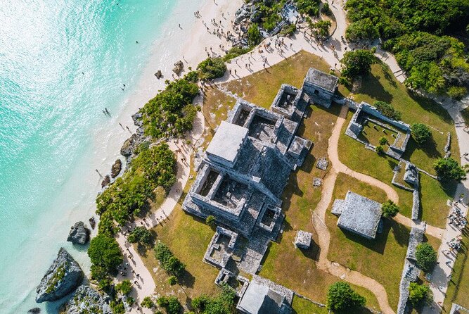 Private Half Day Tour to Tulum Temples and Downtown Shopping - What the guide can add to the site visit