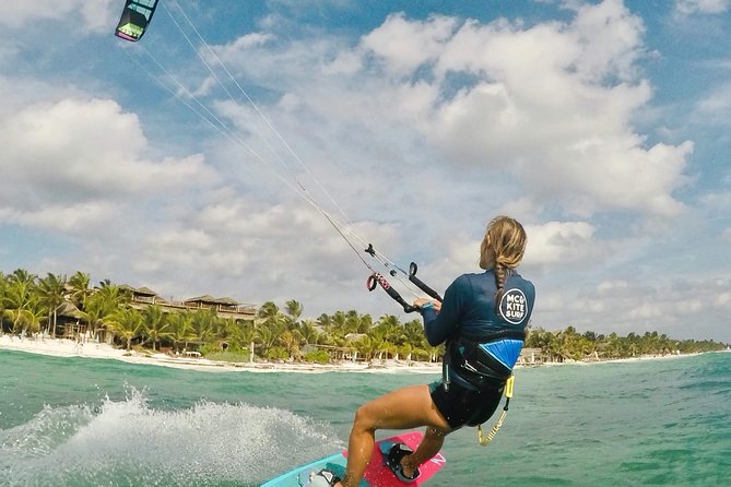 Private Kiteboarding Lesson in Tulum - Body dragging and power strokes in the water