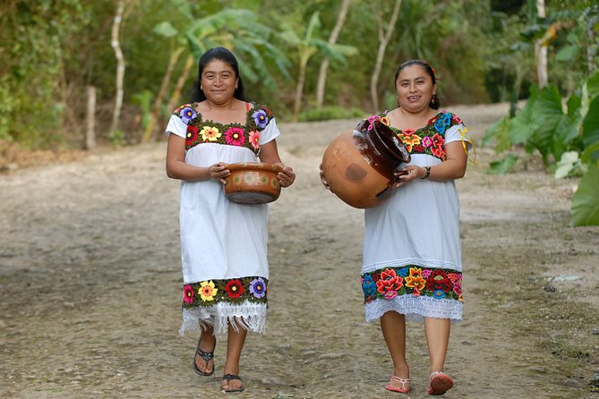 Private - Mayan Inland Expedition - Coba Ruins, Punta Laguna and Mayan family - The ride through Cobá village and its lakes