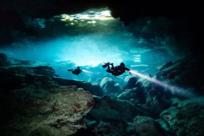 Private Scuba Diving in Cenote around Playa del Carmen - Lunch, water, and the break between sessions
