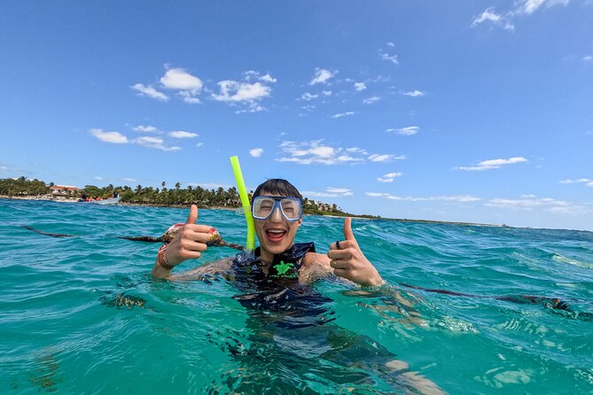 "Private snorkeling with turtles in Akumal + Photos included" - Value compared with a large group outing