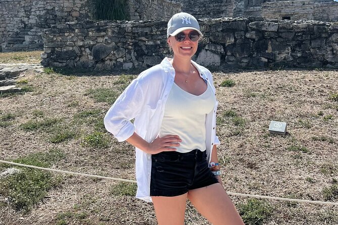 Private Tour to Tulum and Swimming with Turtles in Akumal - Tulum’s Clifftop Maya Ruins