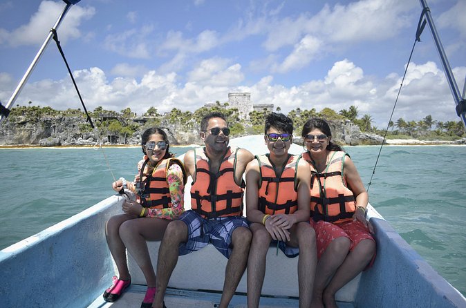 Private Tour Tulum Ruins and Snorkeling in National Park - Lunch brings the day back to local food