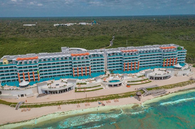 Private Transfer Cancun Airport to Nickelodeon Riviera. - A useful choice for arrival and hotel departure