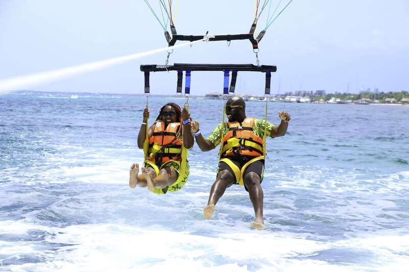 Riviera Maya: Parasailing Tour with Beach Club Access - Hotel pickup and the ride back