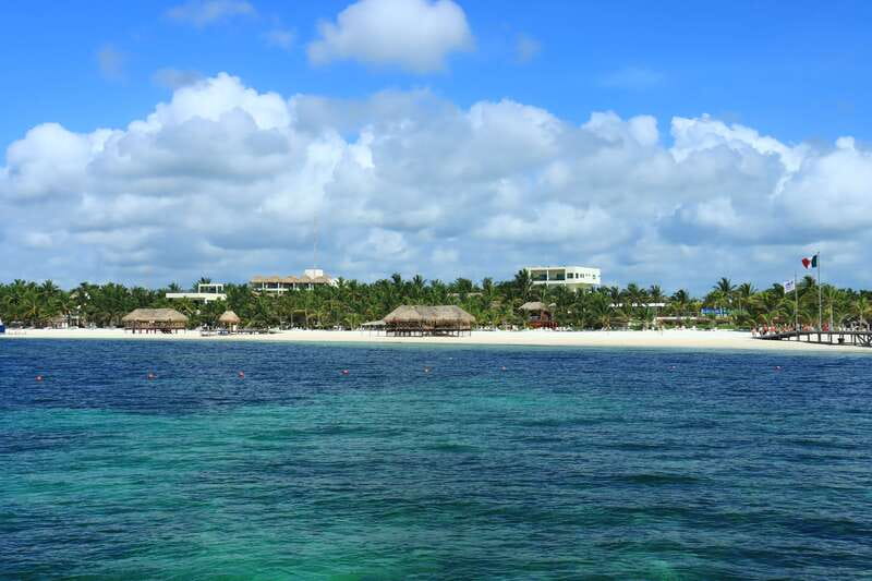 Riviera Maya: Parasailing Tour with Beach Club Access - How this compares with other Riviera Maya outings