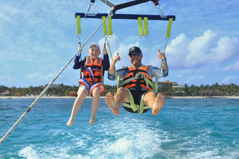 Riviera Maya: Parasailing Tour with Beach Club Access - A practical plan for your day
