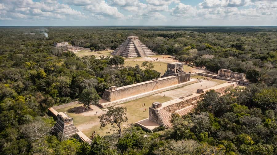 Riviera Maya: Tour to Cobá and Chichén Itzá with a Cenote and optional lunch - Cobá: jungle ruins and the five lakes