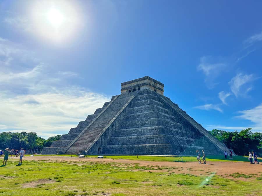 Riviera Maya: Tour to Cobá and Chichén Itzá with a Cenote and optional lunch - Valladolid: a brief look at a colonial city