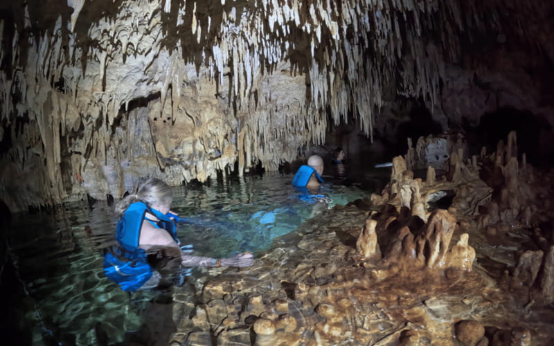 Riviera Maya: Tulum Ruins Tour, Turtle Swimming, Cenotes, and Lunch. - What to pack for a day that gets wet