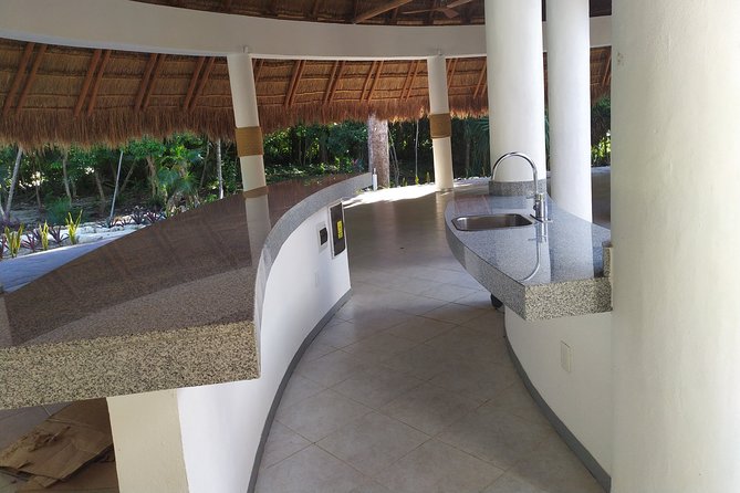 Salsa Classes Tulum and Bachata - Music, Language, and What Is Included