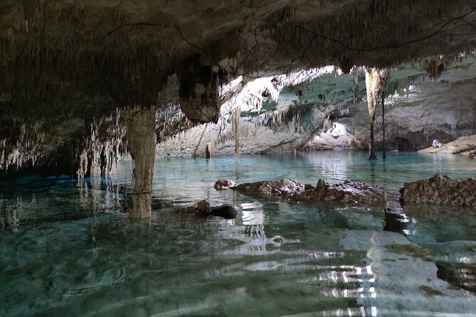 Small group tour in Tulum Ruins - Cenote Cave and GoPro pictures - Swimming inside Taak Bi Ha