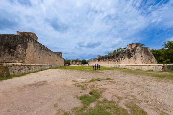 Small group tour to Chichen Itza early access + Cenote + Ekbalam - What the 10-Hour Day Feels Like
