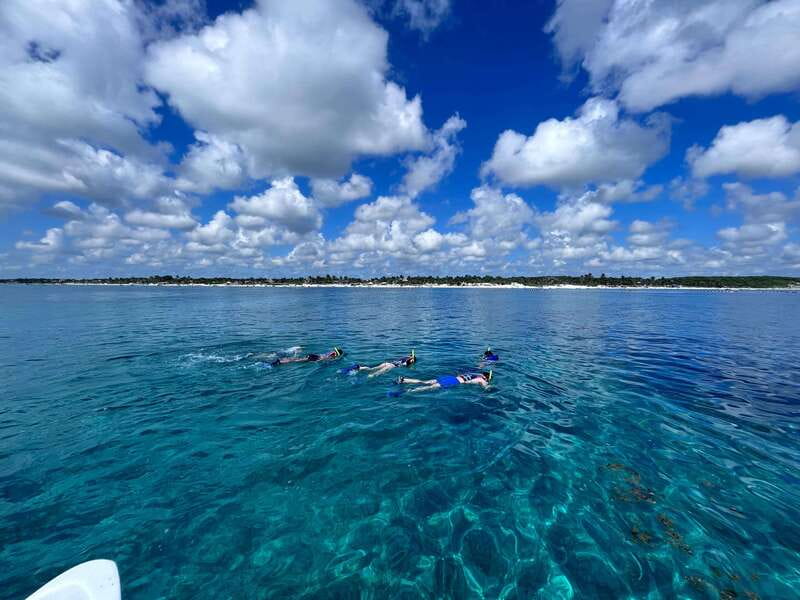 SNORKEL IN TULUM REEF, BOAT RIDE AND CALETA - A small group with changing guide names