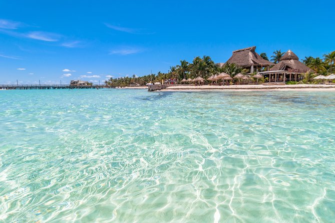 Snorkeling in Isla Mujeres, Luxury Sailing- PRIVILEGE - A catamaran day with a practical catch