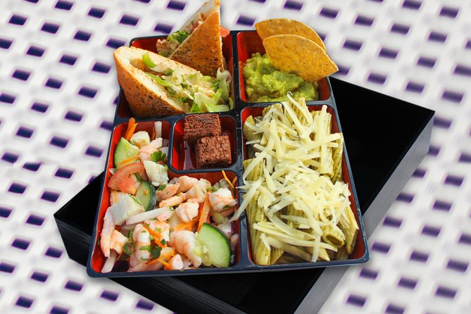 Snorkeling in Isla Mujeres, Luxury Sailing- PRIVILEGE - Lunch and an open bar aboard the catamaran