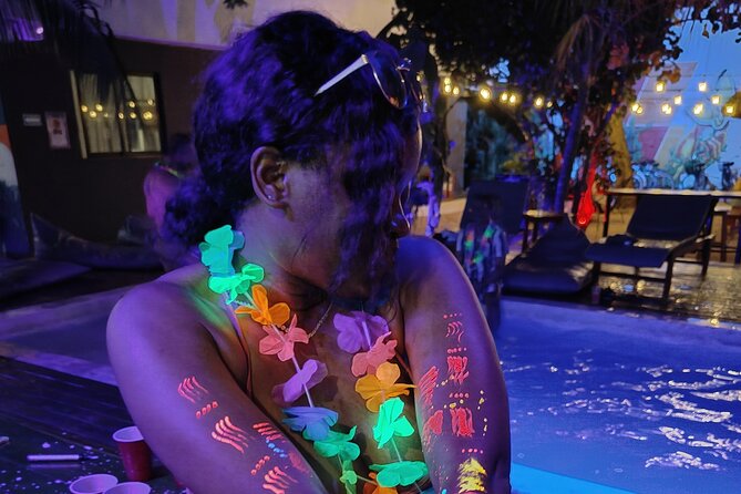 Social PubCrawl Playa del Carmen - The social side works well for solo visitors