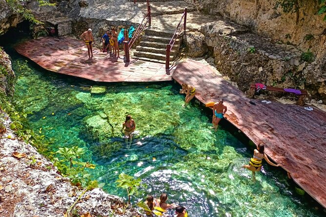 Tour to Tulum and Cenote Swimming with Turtles from Tulum - Tulum from the cliff above the Caribbean