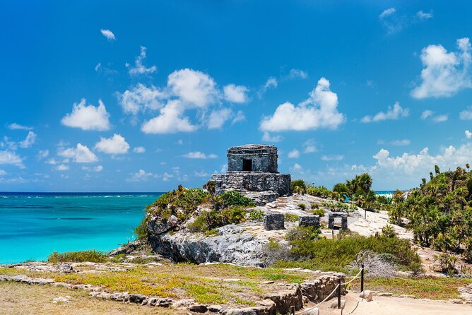 Tour to Tulum and cenote with swimming with turtles from Riviera Maya - Tulum’s Caribbean setting and Maya remains