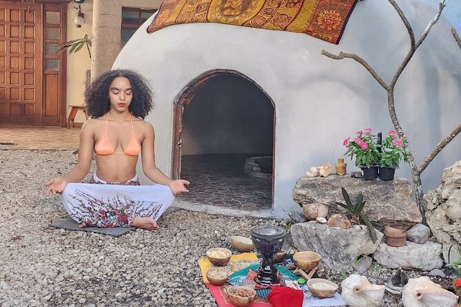 Traditional and ancestral Temazcal experience - Copal, incense, and the step into ceremony