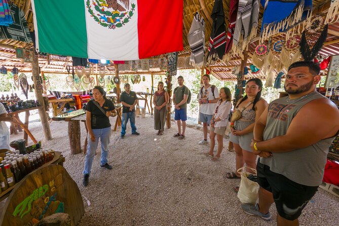 TULUM 4x1: Archaeological Zone, COBA, Cenote, 5th Avenue and lunch. - A quick finish on Playa del Carmen’s 5th Avenue