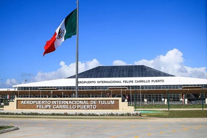 Tulum Airport to Downtown Tulum(Centro/Veleta/Aldea Zama)-One Way - The drive to Tulum Centro, Veleta, or Aldea Zama