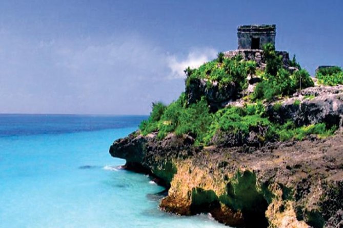 TULUM AND COBÁ from Riviera Maya, Cancun and Tulum (Private) - Entering Tulum before the crowds build