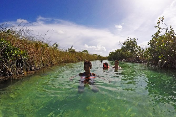 Tulum Archaeological Site & Sian Ka'an Muyil Tour from Tulum - Tulum’s ruins on the Caribbean cliffs
