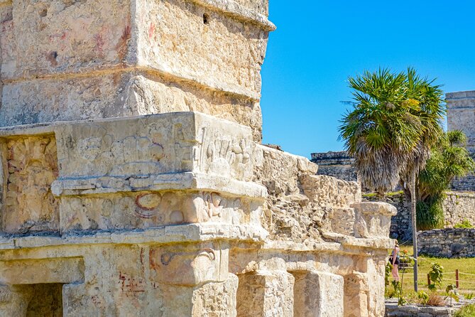 Tulum & Cenote Adventure - Tulum above the Caribbean, with one hour among the ruins