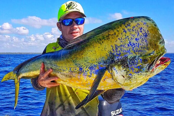 Tulum Deep Sea Fishing Tour - Fishing off Tulum on a compact private boat