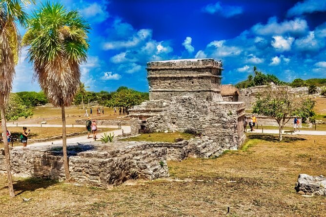 Tulum Mayan Ruins and Snorkeling with Turtles at Akumal - A full day with a large shared group