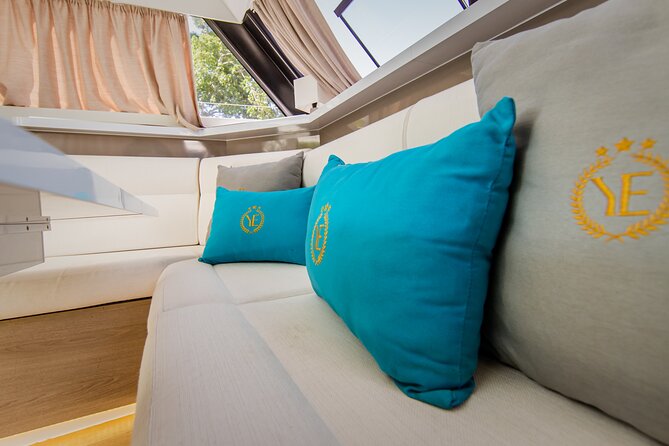 Tulum: Romantic Dinner on 34' Aventura Catamaran – All Inclusive - A four-course dinner prepared onboard