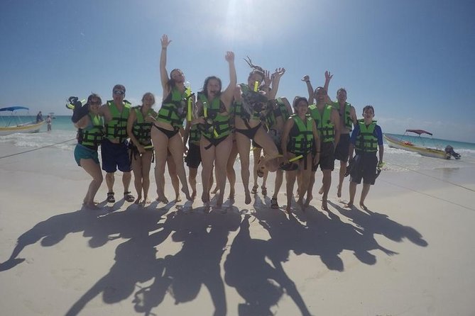 Tulum ruins swim with turtles in Akumal and Cenote - What the guides add to the day